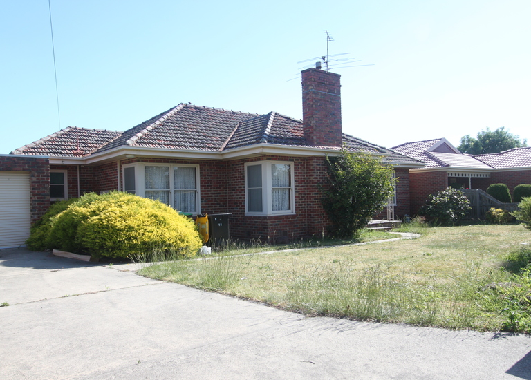 9 / 18 Newport Road, Clayton South
