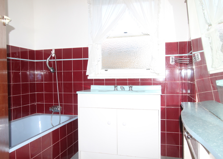 9 / 18 Newport Road, Clayton South