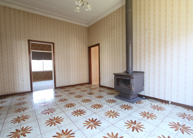 2 Earlstown Road, Oakleigh