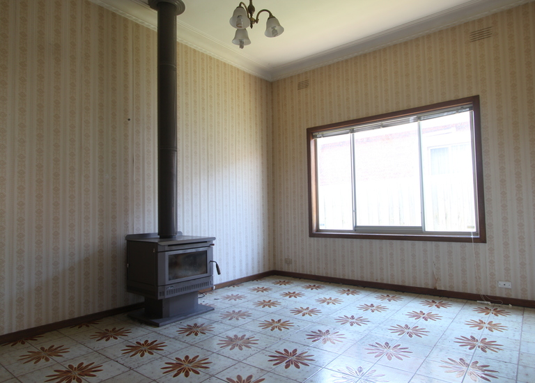 2 Earlstown Road, Oakleigh