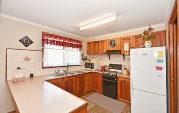1 / 2 Pittaway Street, Kangaroo Flat