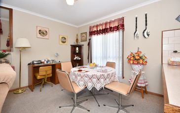 1 / 2 Pittaway Street, Kangaroo Flat