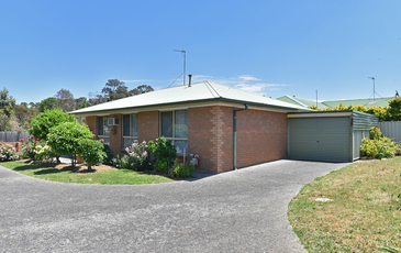 1 / 2 Pittaway Street, Kangaroo Flat