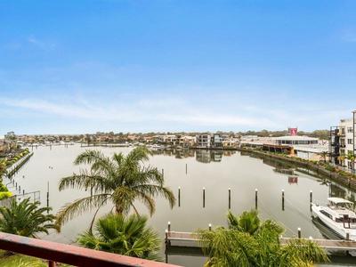 11 / 3 Inner Harbour Drive, Patterson Lakes