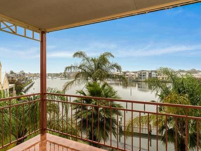 11 / 3 Inner Harbour Drive, Patterson Lakes
