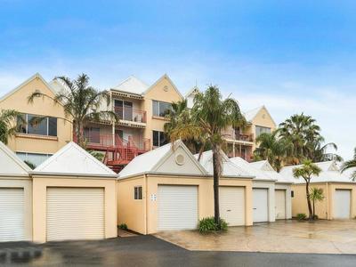 11 / 3 Inner Harbour Drive, Patterson Lakes