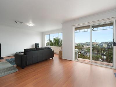 11 / 3 Inner Harbour Drive, Patterson Lakes