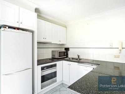 10 Scarborough Drive, Patterson Lakes