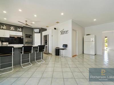 202 McLeod Road, Patterson Lakes