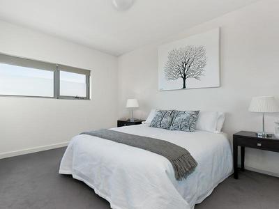 13 / 143 Nepean Highway, Aspendale