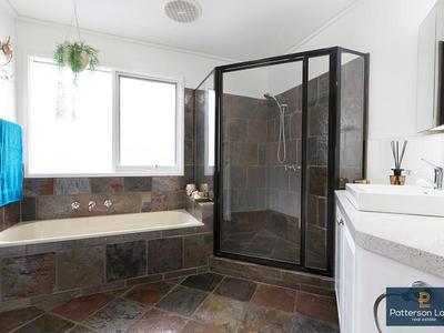 4 Clematis Court, Patterson Lakes