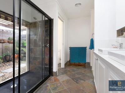 4 Clematis Court, Patterson Lakes