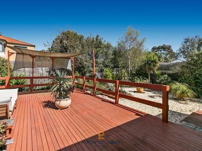 18 Flora Park Way, Carrum Downs