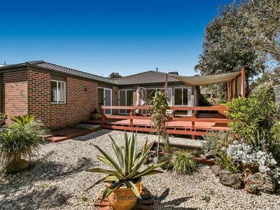 18 Flora Park Way, Carrum Downs