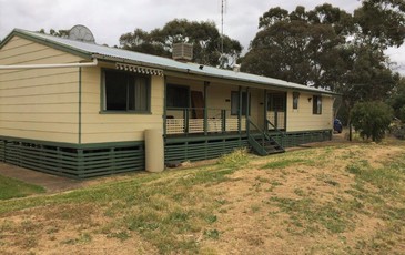 12 Yuengroon-Coonooer Road, St Arnaud