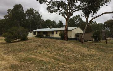 12 Yuengroon-Coonooer Road, St Arnaud