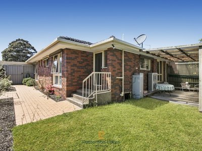2 / 28 Wyong Court, Patterson Lakes