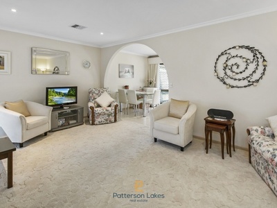 2 / 28 Wyong Court, Patterson Lakes