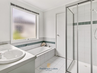 19 The Boulevard, Patterson Lakes