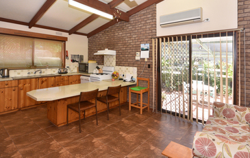 6 Dudley Street, Kangaroo Flat