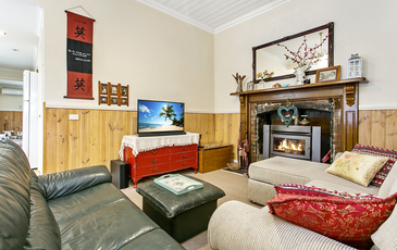 101 Hervey Street, Elmore