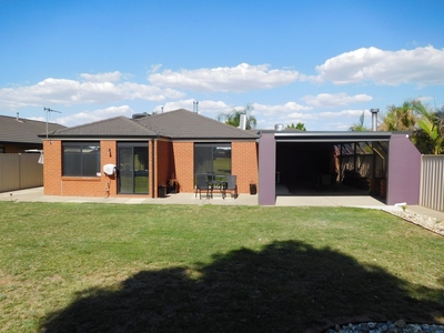 12 Streeton Drive, Shepparton