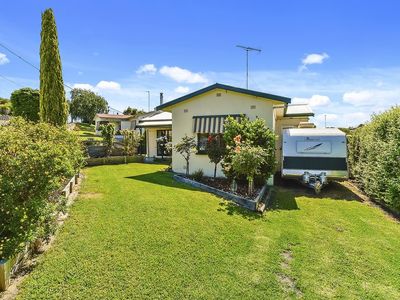 2 Holloway Crescent, Mount Gambier