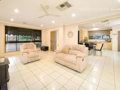 13 MAGNOLIA CRESCENT, Wodonga