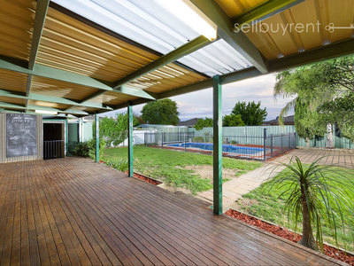 13 MAGNOLIA CRESCENT, Wodonga