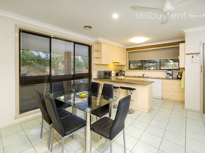 13 MAGNOLIA CRESCENT, Wodonga