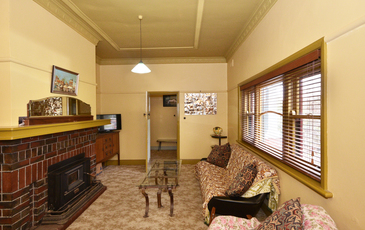 1 Casley Street, Ironbark