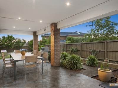 27 Winneke Way, Pakenham