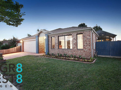 6 Essex Court, Cranbourne East