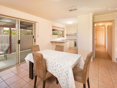 28 ALMURTA COURT, Springdale Heights