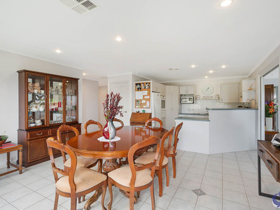74 Montague Avenue, Kianga