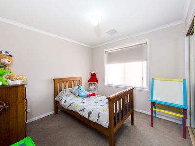 66 NIGHTINGALE AVENUE, Wodonga