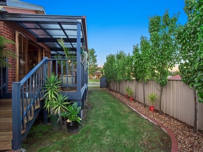 21 AVONDALE DRIVE, Wodonga