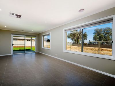 28 CUTLERS CRESCENT WODONGA, Wodonga