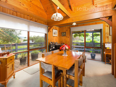 186 SIMMONDS CREEK ROAD, Tawonga