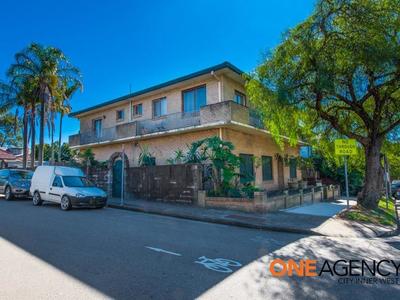 2 Lonsdale Street, Lilyfield