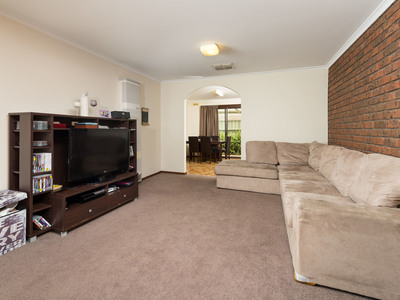 2 / 7 BURNS COURT, Wodonga