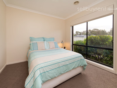 12 WHITELEY CIRCUIT, Baranduda