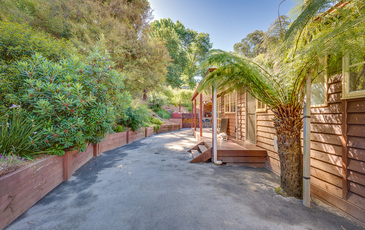 9 Bailey Road, Cockatoo