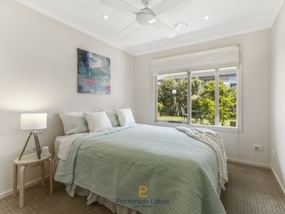 33 Snapper Point Drive, Patterson Lakes